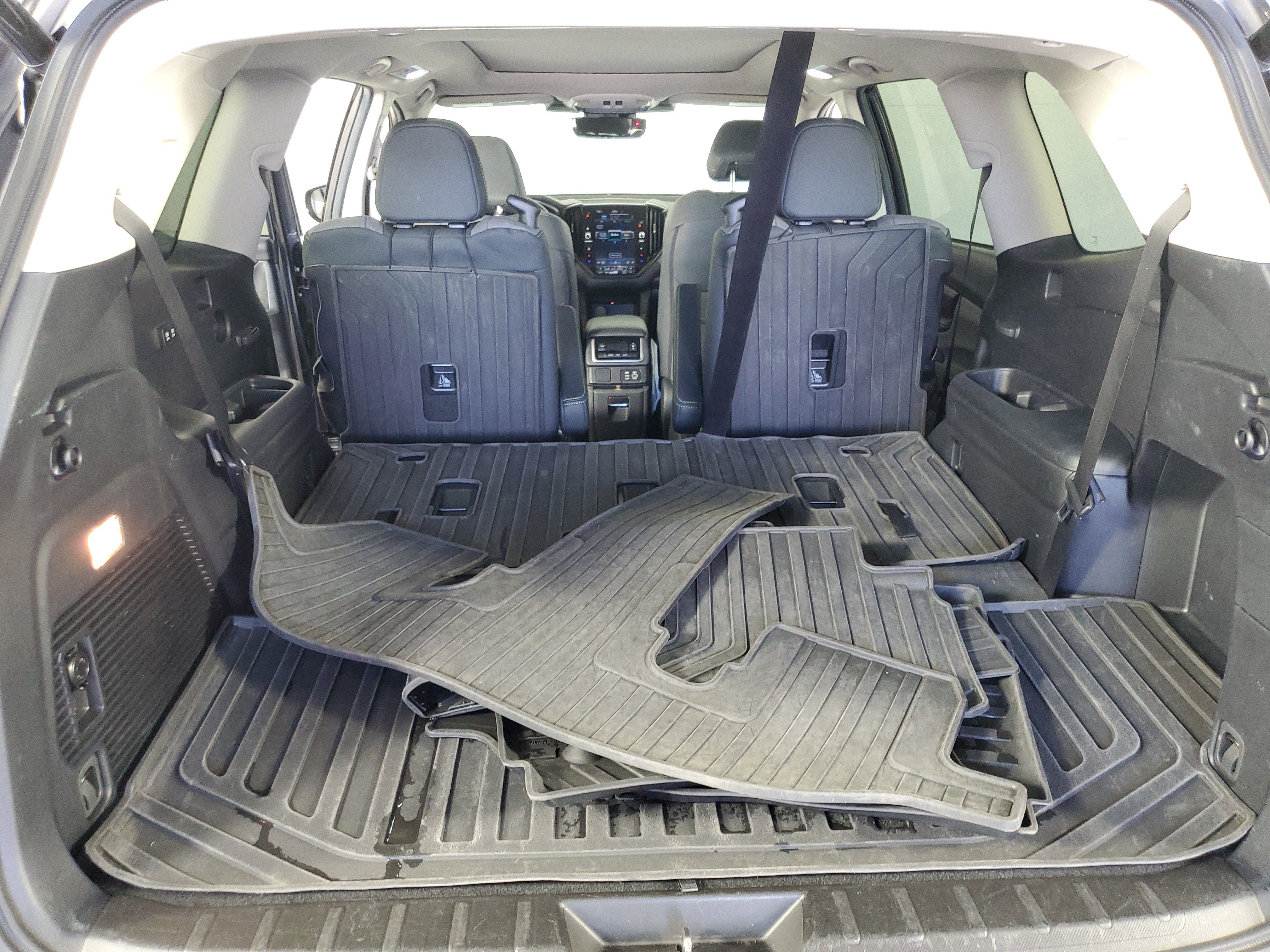 Used 2024 Subaru Ascent Onyx Edition AWD/4WD image 17