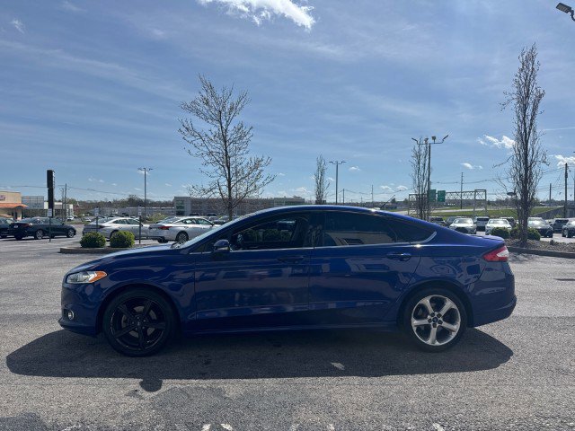 Used 2016 Ford Fusion SE FWD image 14