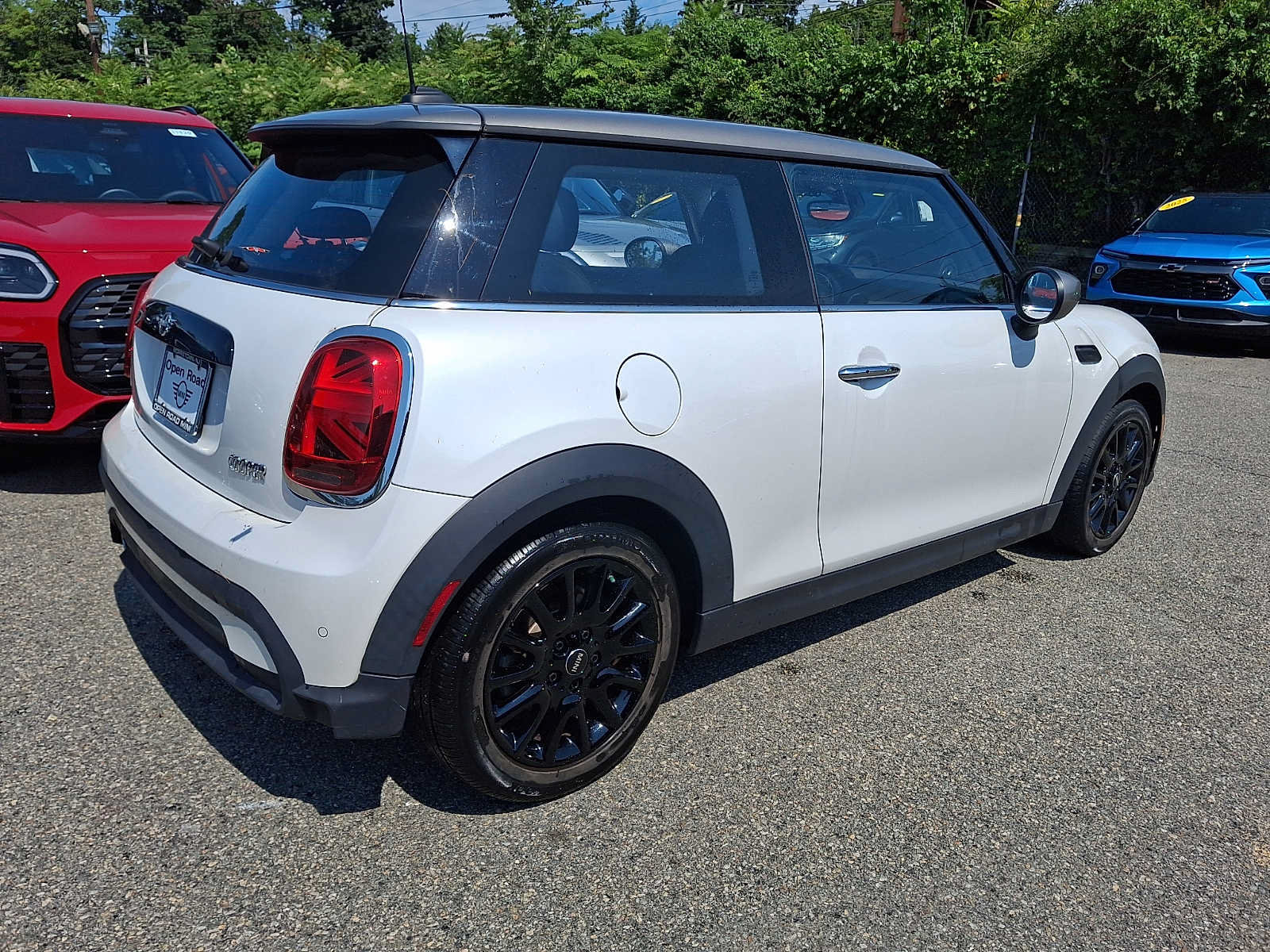Used 2024 MINI Cooper 2-Door Hardtop FWD image 6