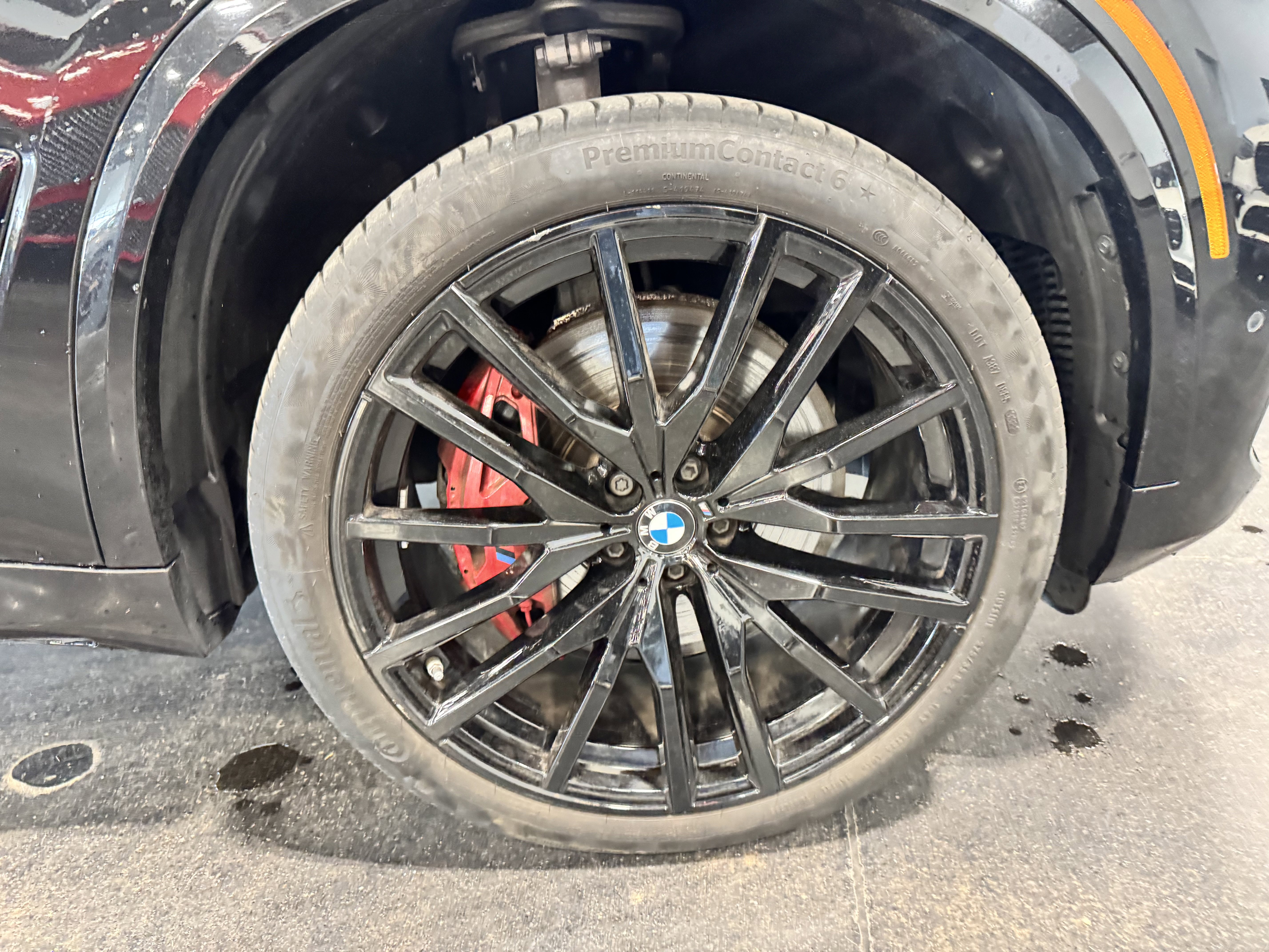 Used 2023 BMW X5 M50i w/ Executive Package image 18