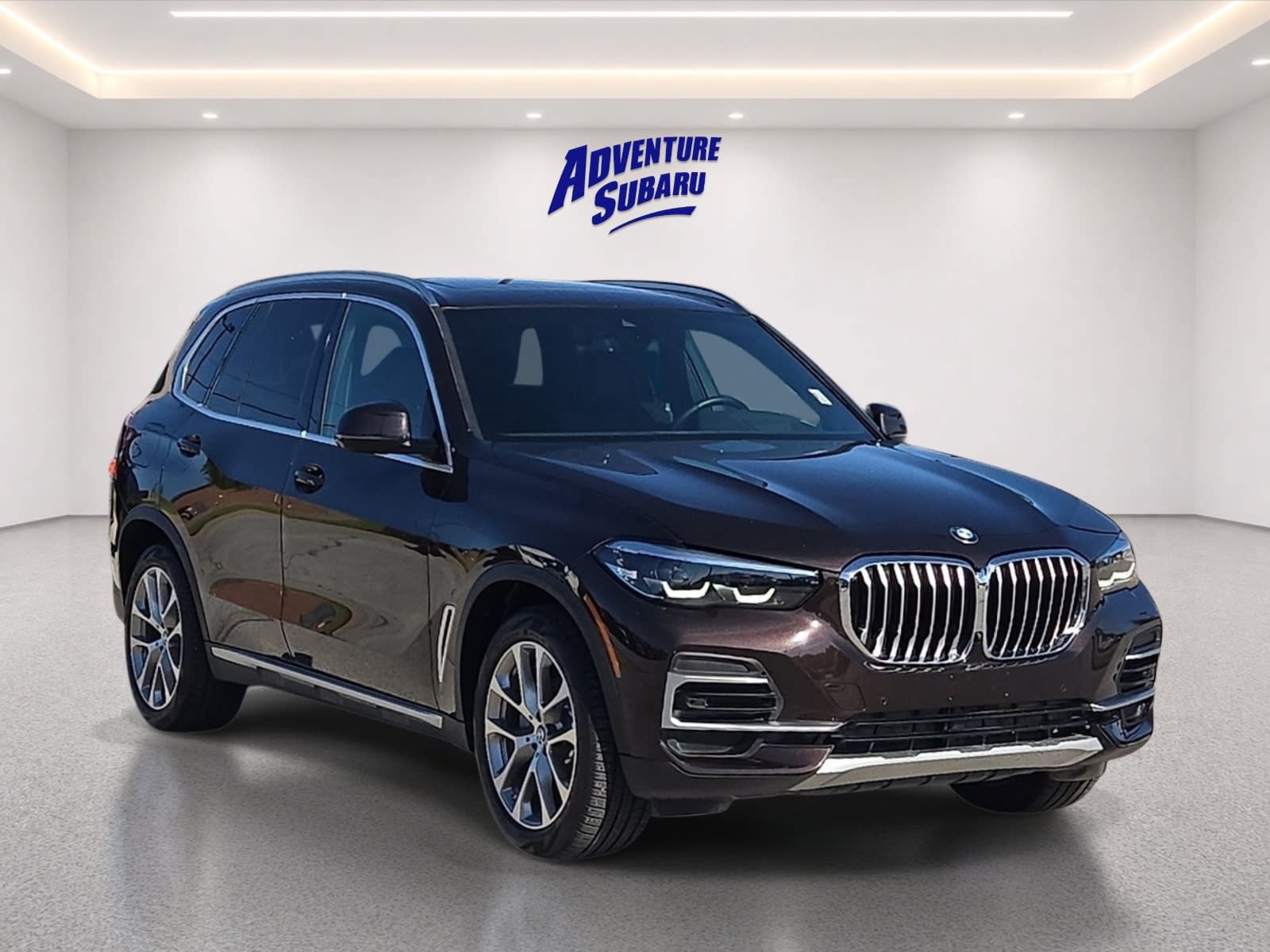 Used 2022 BMW X5 xDrive40i w/ Premium Package AWD/4WD image 1
