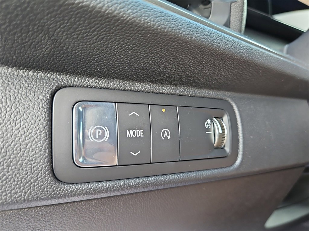 New 2026 Chevrolet Traverse LT w/ Midnight/Sport Edition image 19