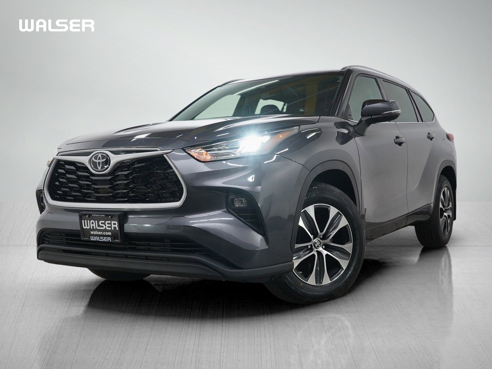 Used 2022 Toyota Highlander XLE