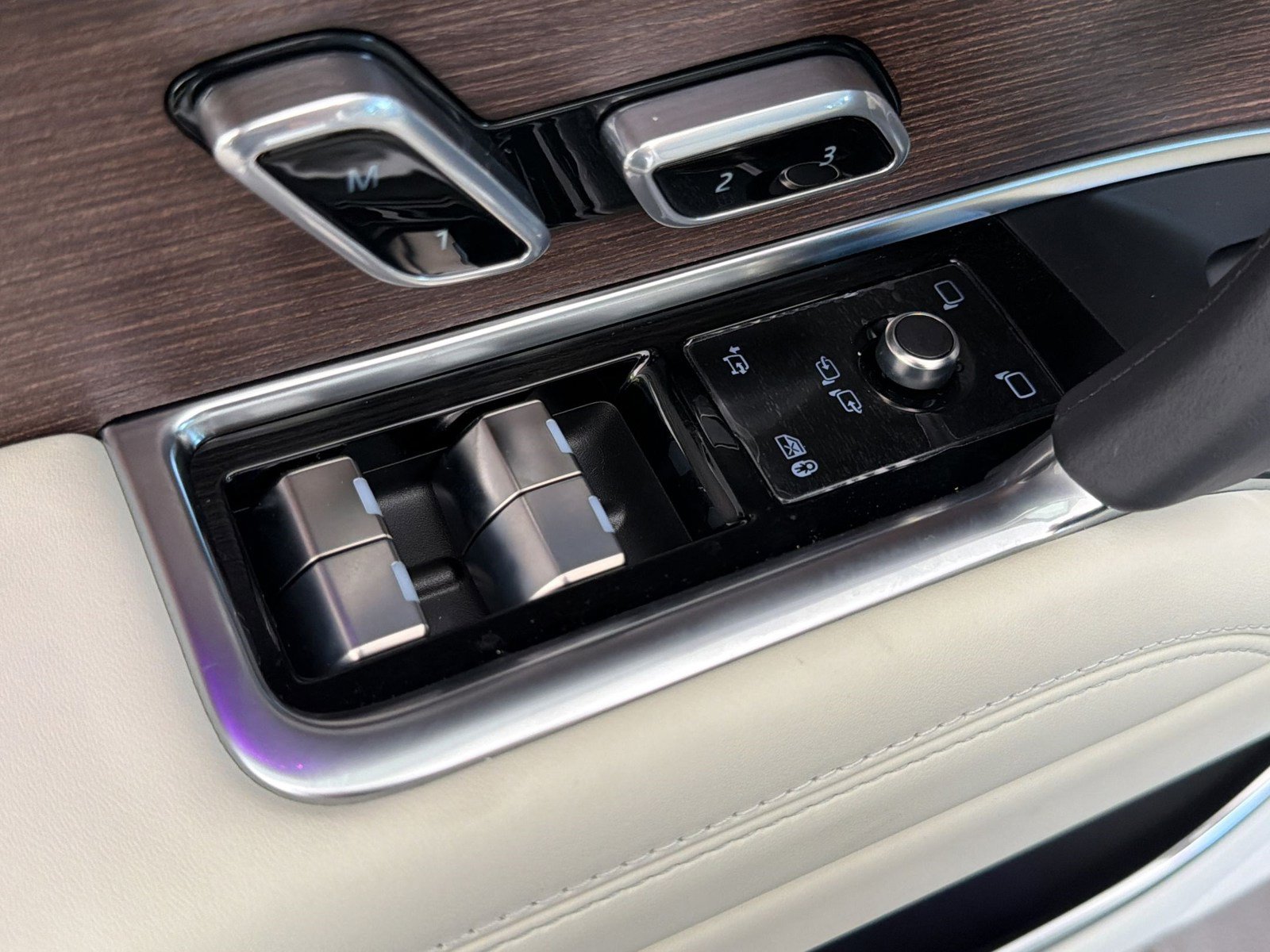 New 2026 Land Rover Range Rover SE AWD/4WD image 21