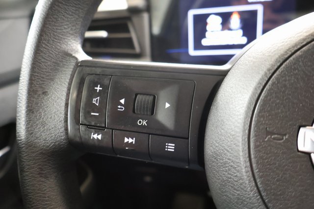 Used 2025 Nissan Kicks SV FWD image 16
