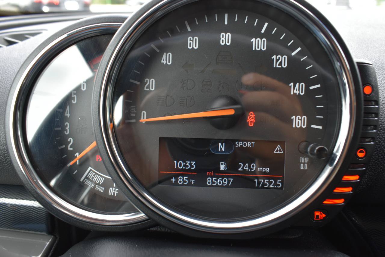 Used 2016 MINI Cooper Clubman FWD image 16