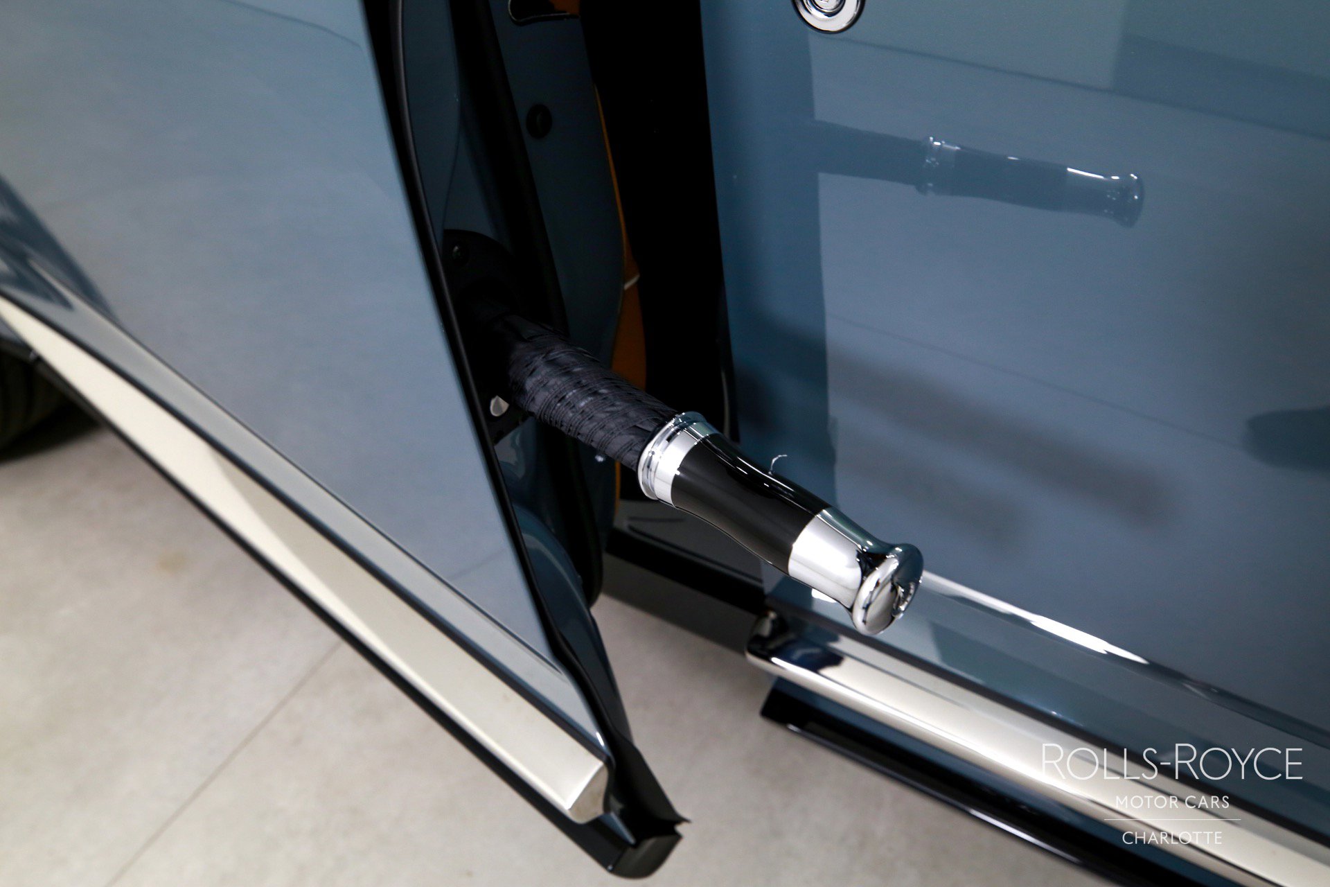 Certified 2025 Rolls-Royce Cullinan image 34