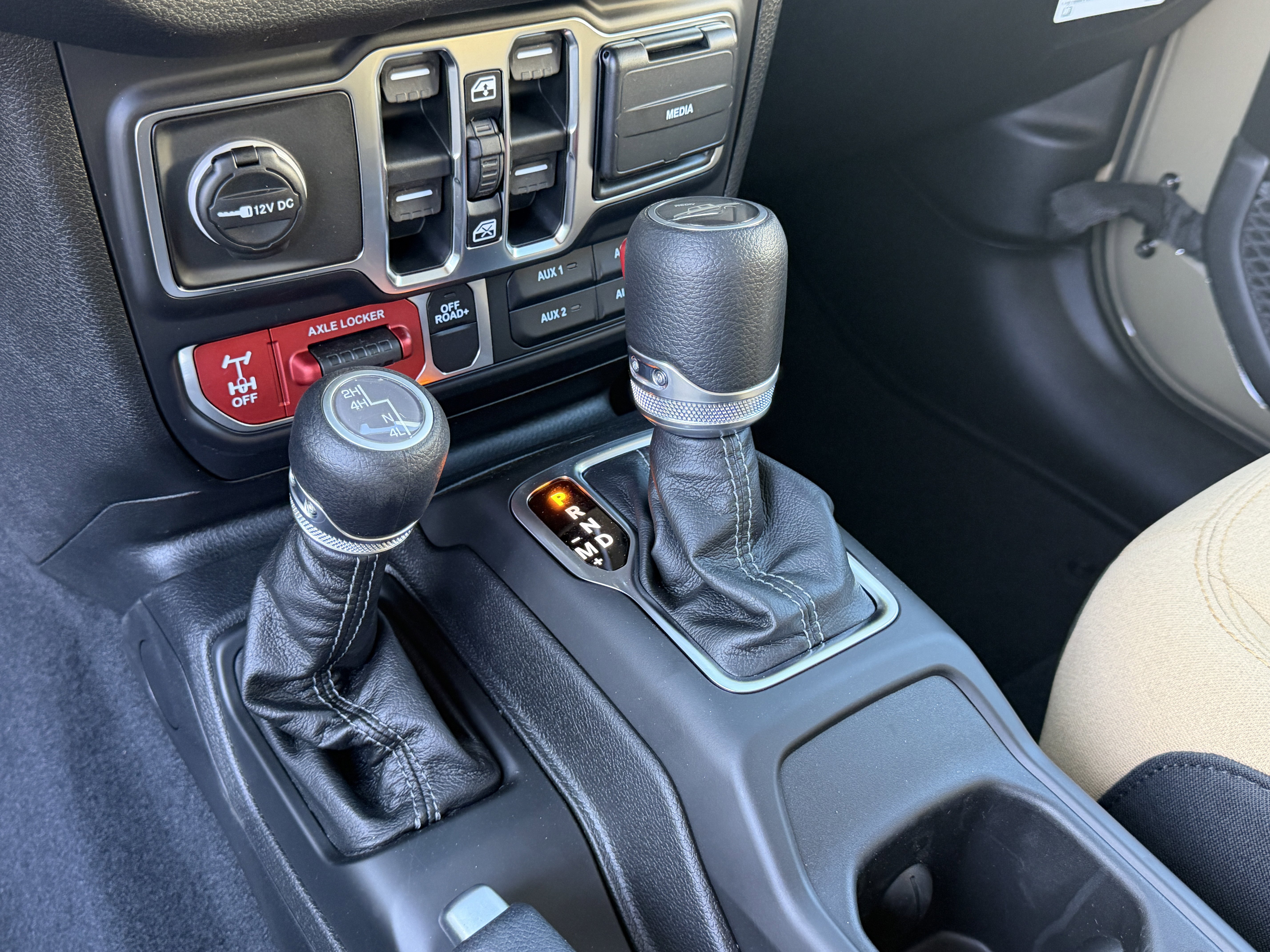 New 2026 Jeep Gladiator Sport image 25