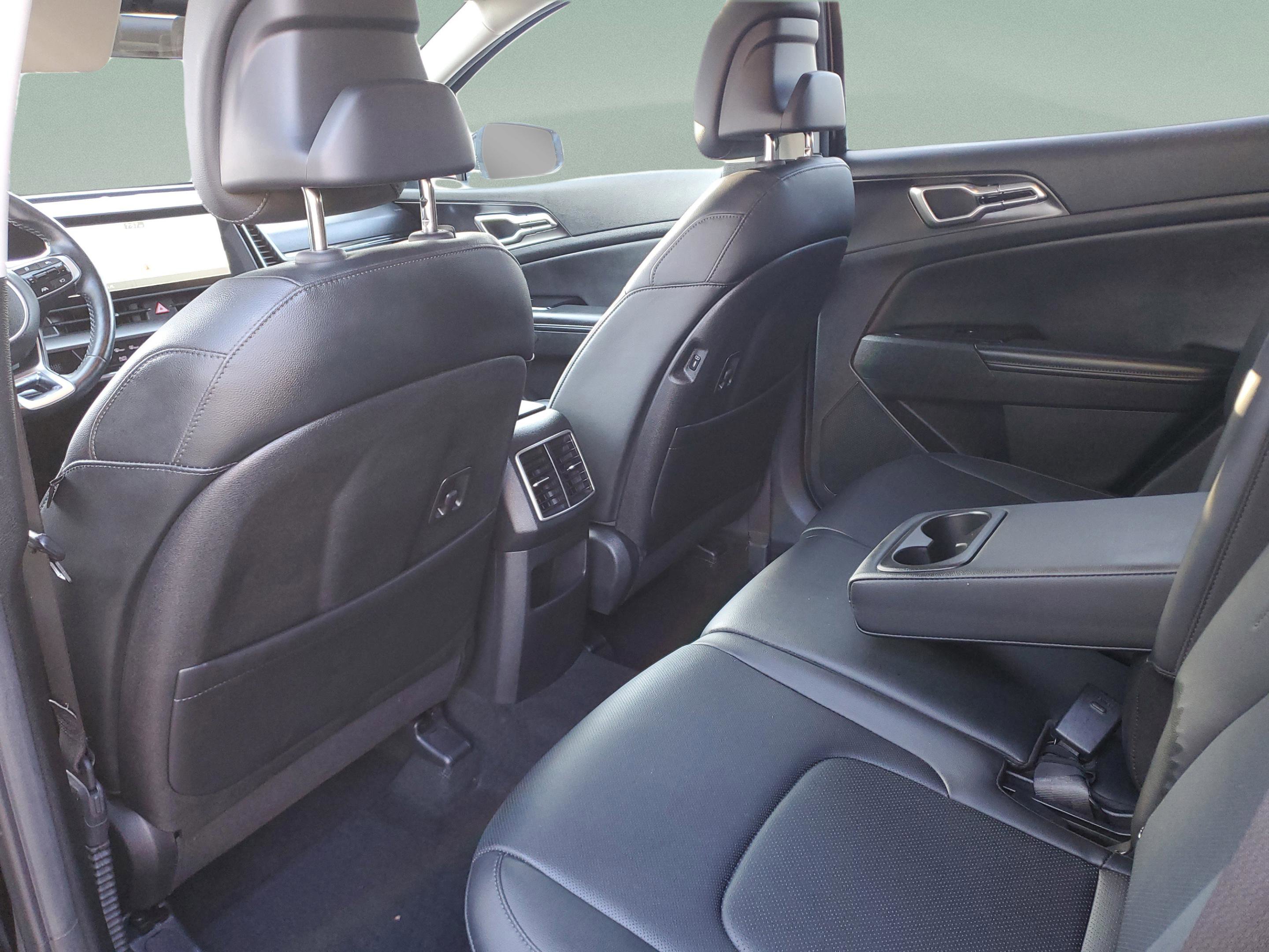 Certified 2023 Kia Sportage EX image 10