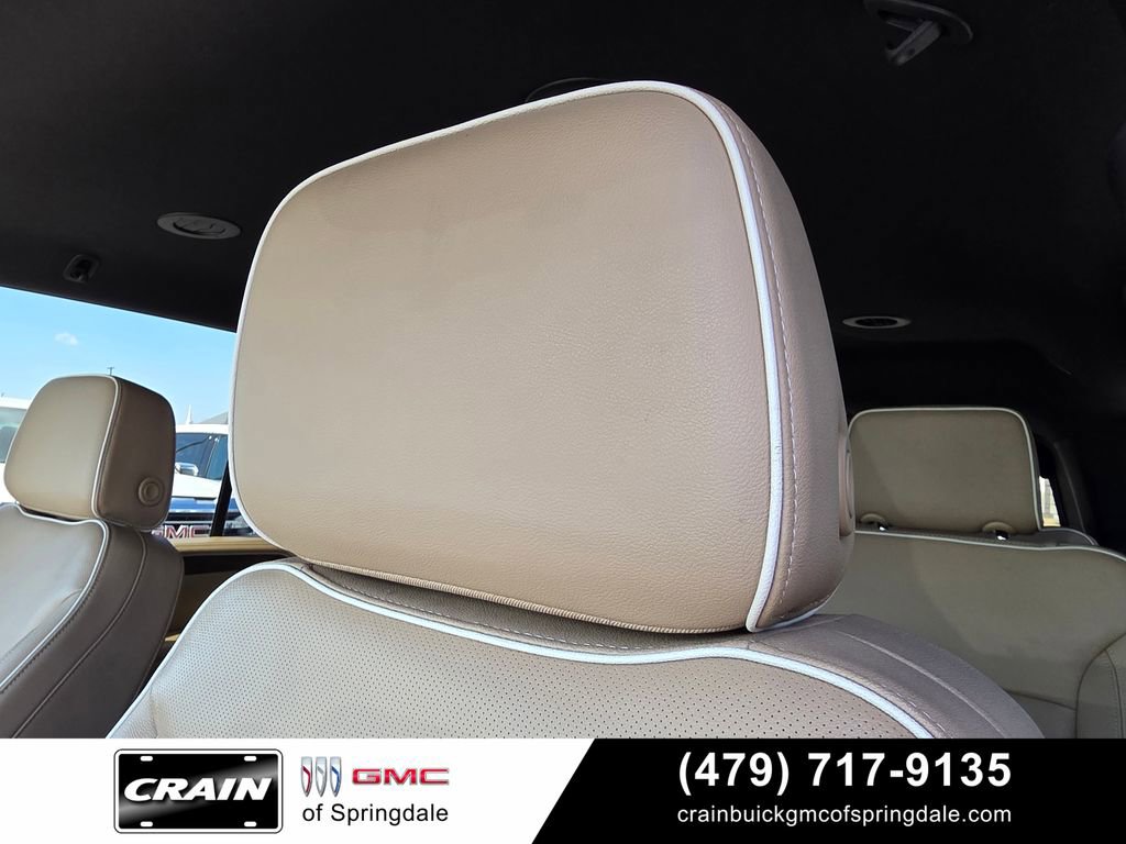 Used 2024 Chevrolet Tahoe Premier AWD/4WD image 22