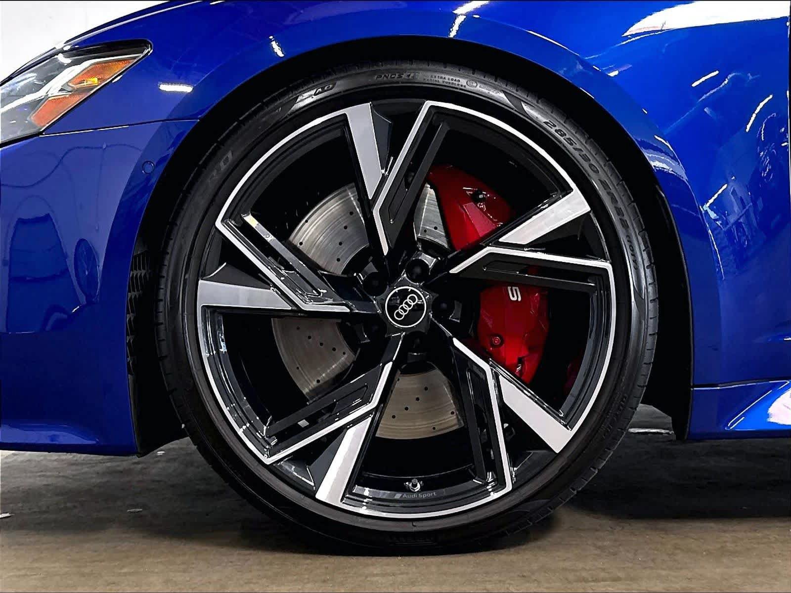 Used 2022 Audi RS 6 AWD/4WD image 12
