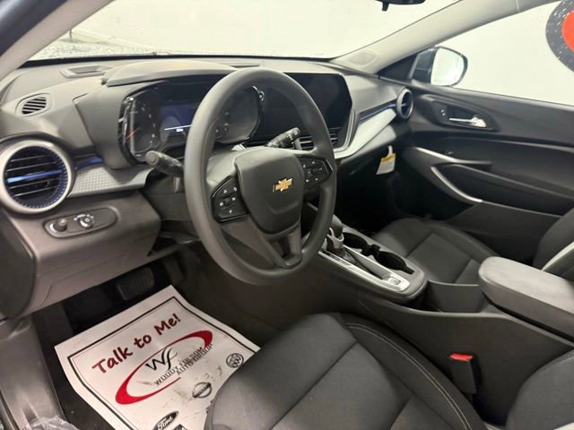 New 2026 Chevrolet Trax LS w/ LS Convenience Package FWD image 11
