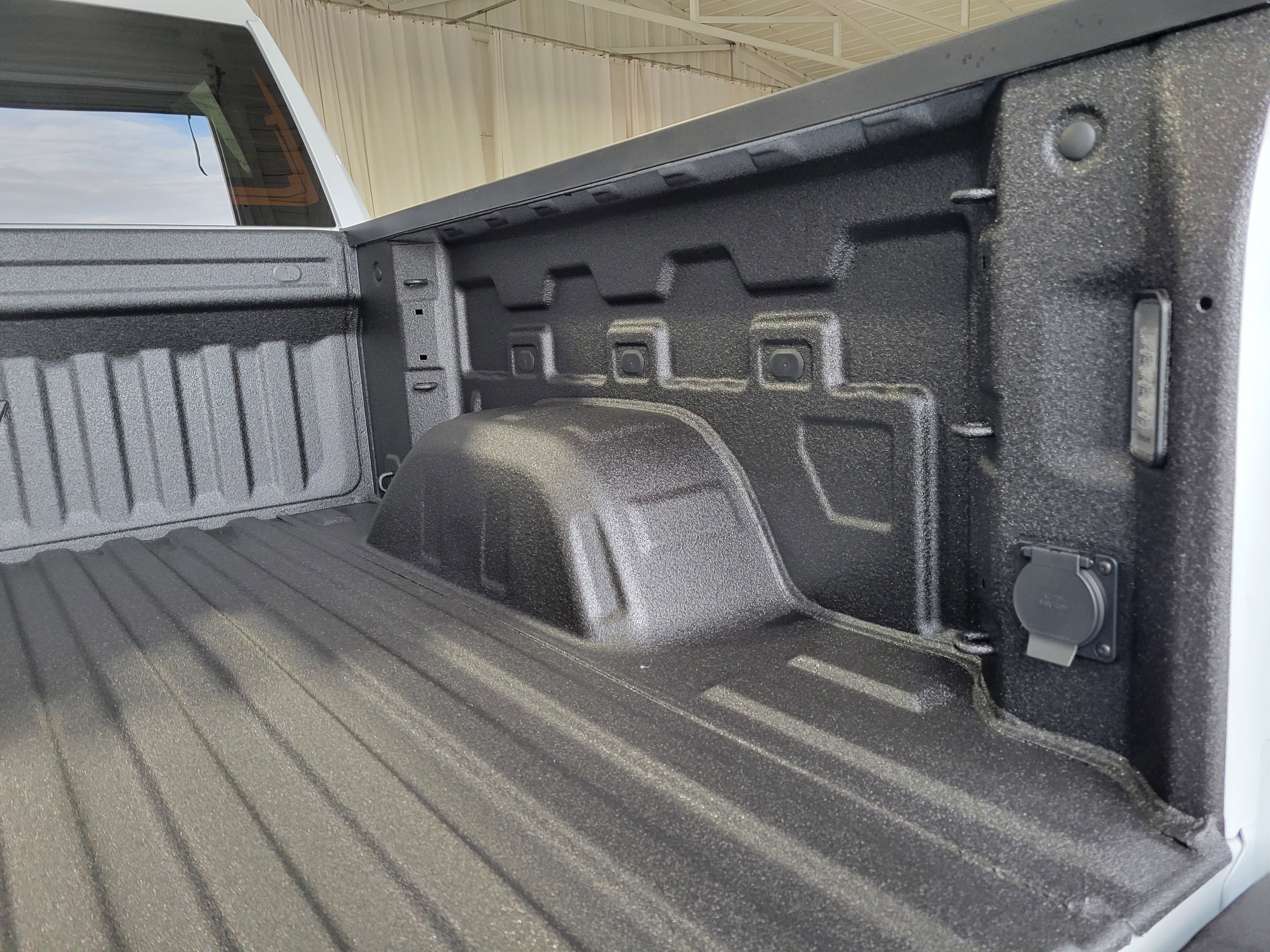 New 2026 Chevrolet Silverado 1500 ZR2 image 8