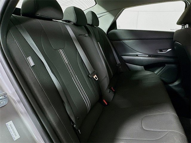 Certified 2025 Hyundai Elantra SEL image 23