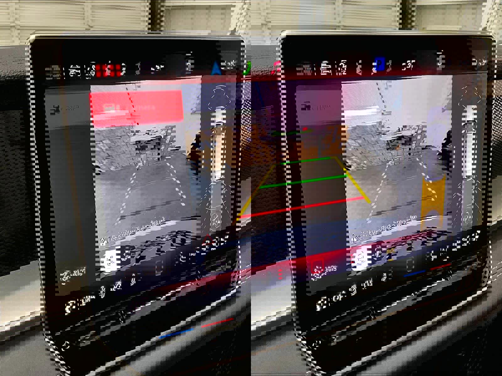 Used 2025 Volkswagen Tiguan SE image 24