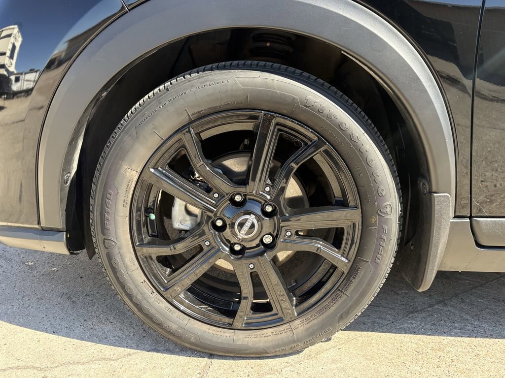 Used 2023 Nissan Kicks SR image 9