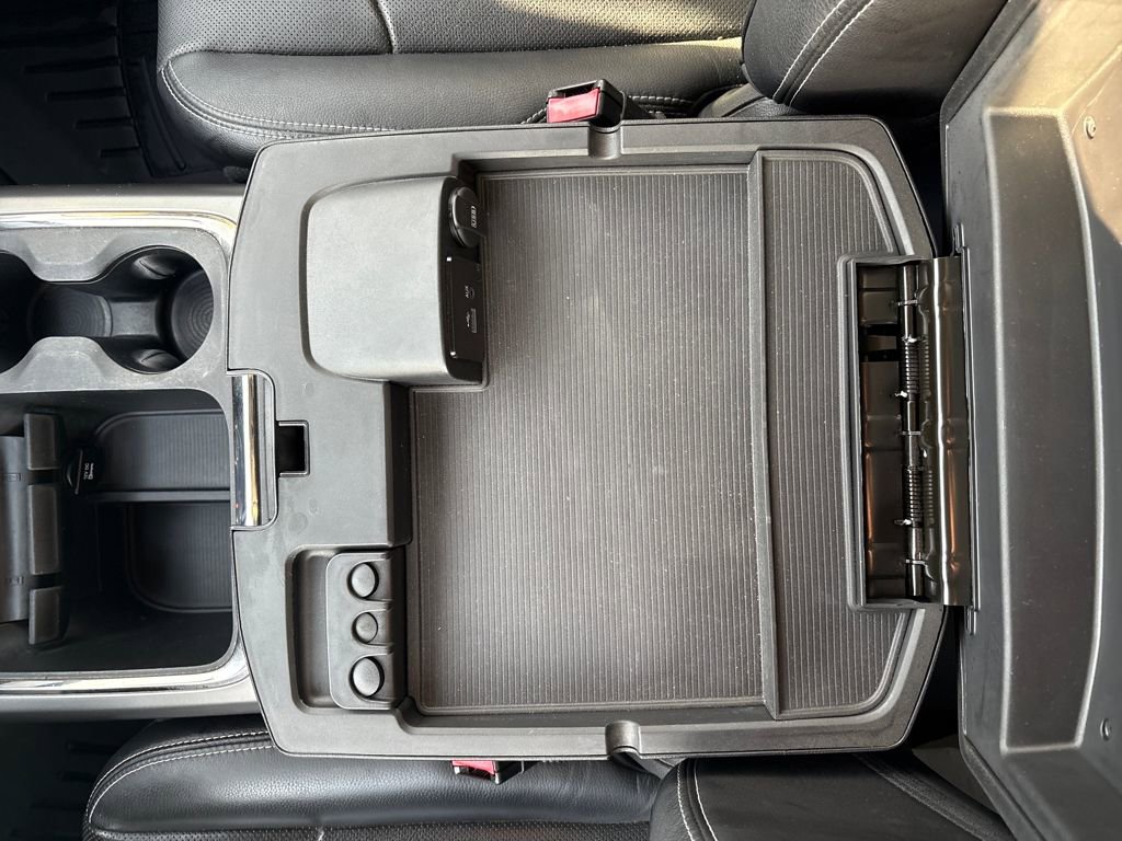 Used 2017 RAM 1500 Sport w/ Black Ram 1500 Sport Group image 33