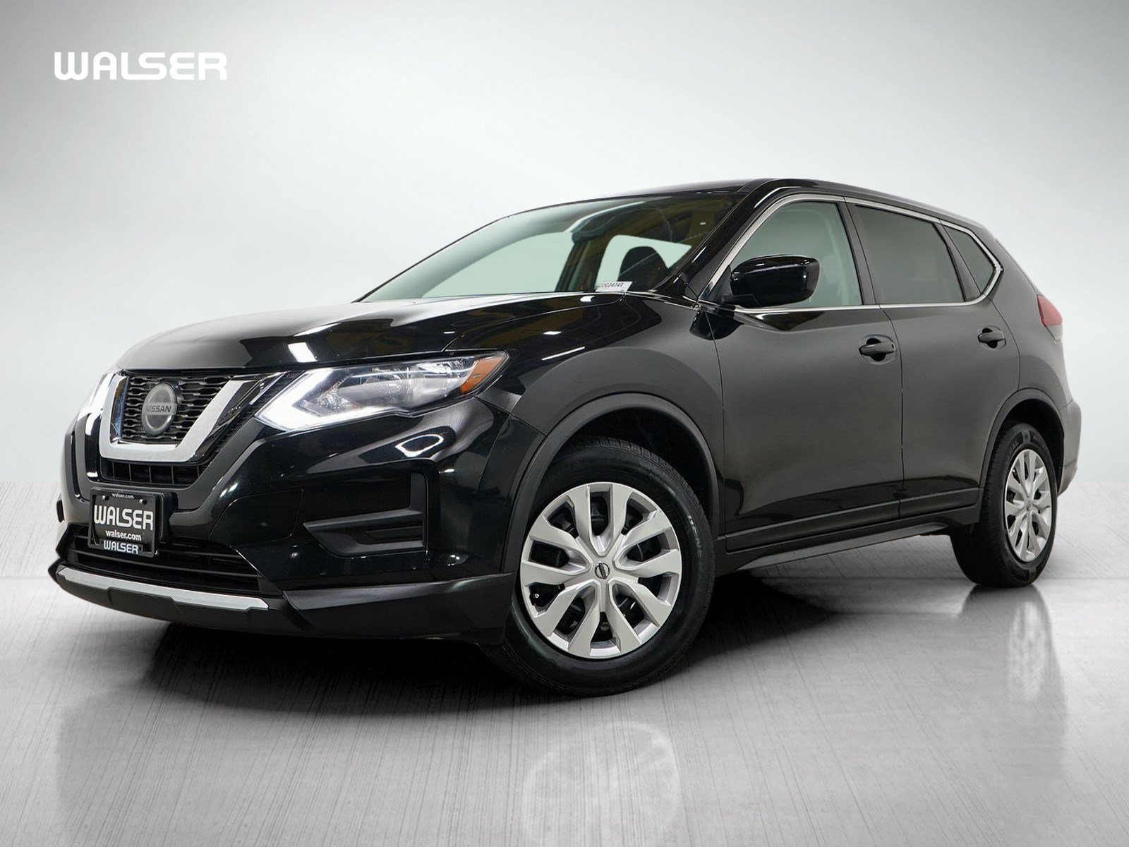 Used 2018 Nissan Rogue S FWD image 1