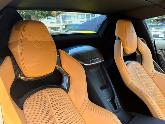 Used 2021 Chevrolet Corvette Stingray Preferred Conv w/ Z51 Performance Package RWD image 36