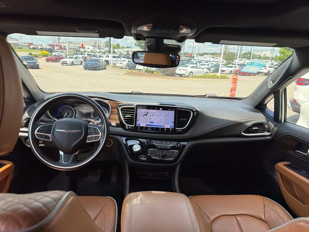 Used 2021 Chrysler Pacifica Pinnacle AWD/4WD image 28