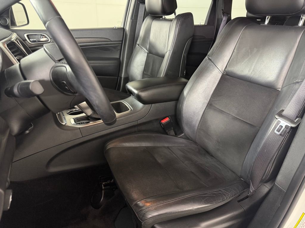 Used 2018 Jeep Grand Cherokee Laredo image 10