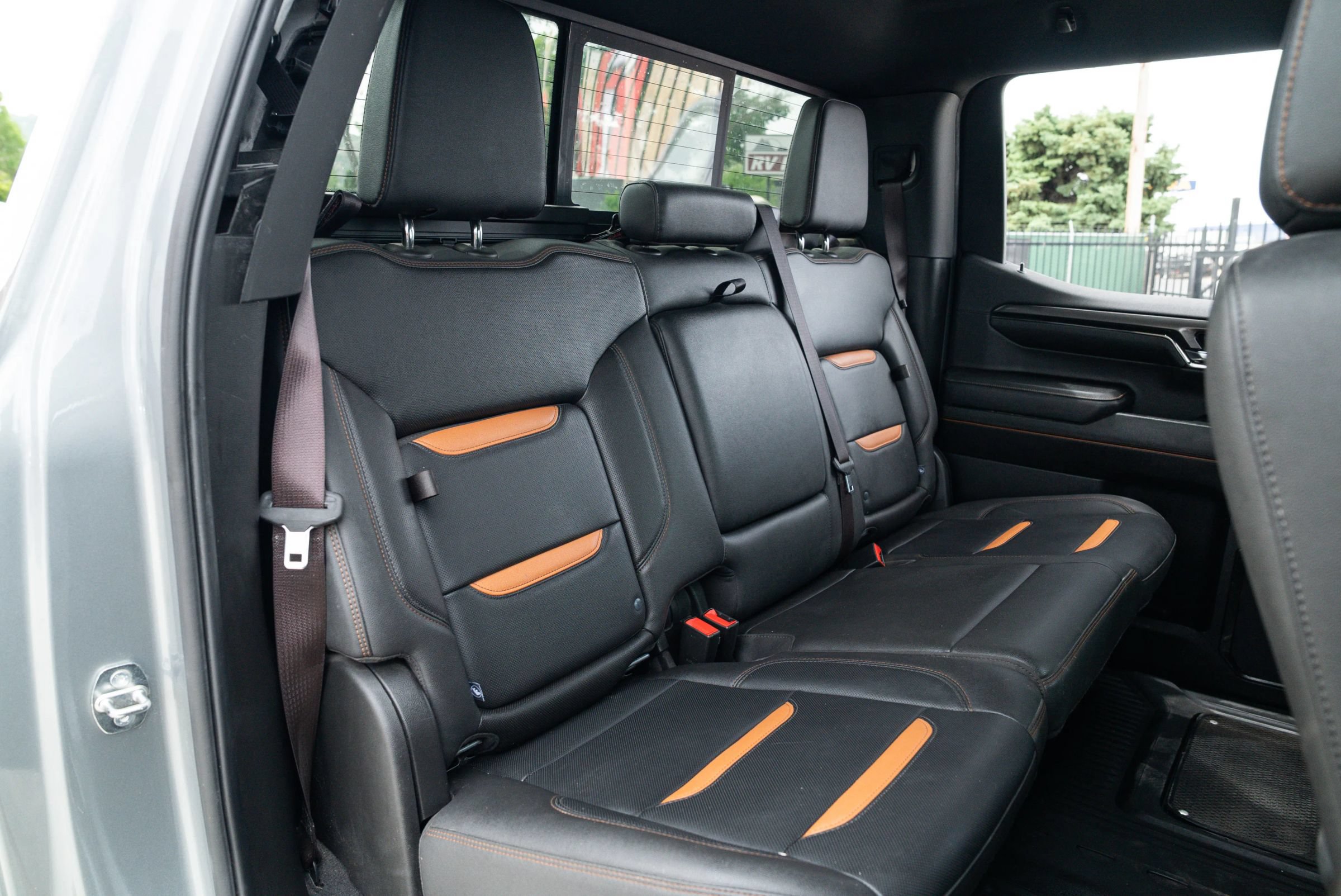 Used 2024 GMC Sierra 1500 AT4 w/ AT4 Premium Package AWD/4WD image 18