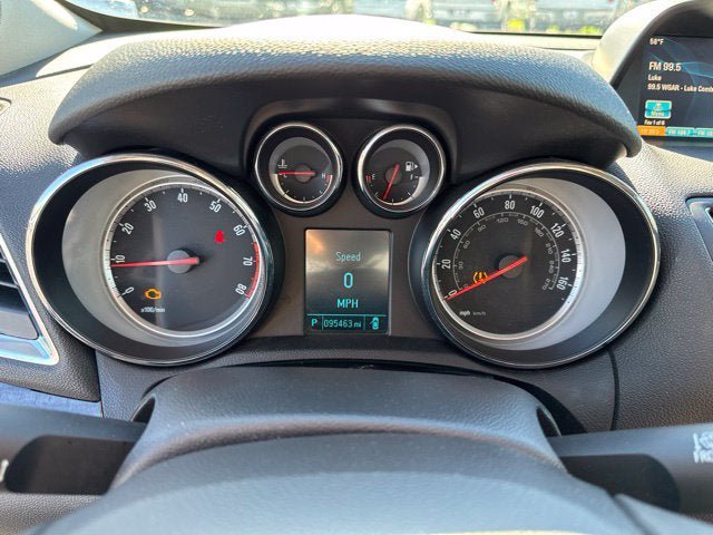 Used 2016 Buick Encore Convenience AWD/4WD image 13