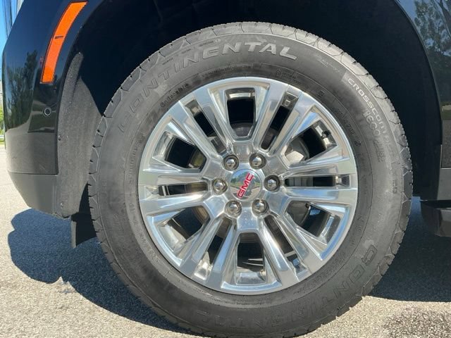 Used 2025 GMC Yukon XL Denali w/ LPO, Floor Liner Package AWD/4WD image 15