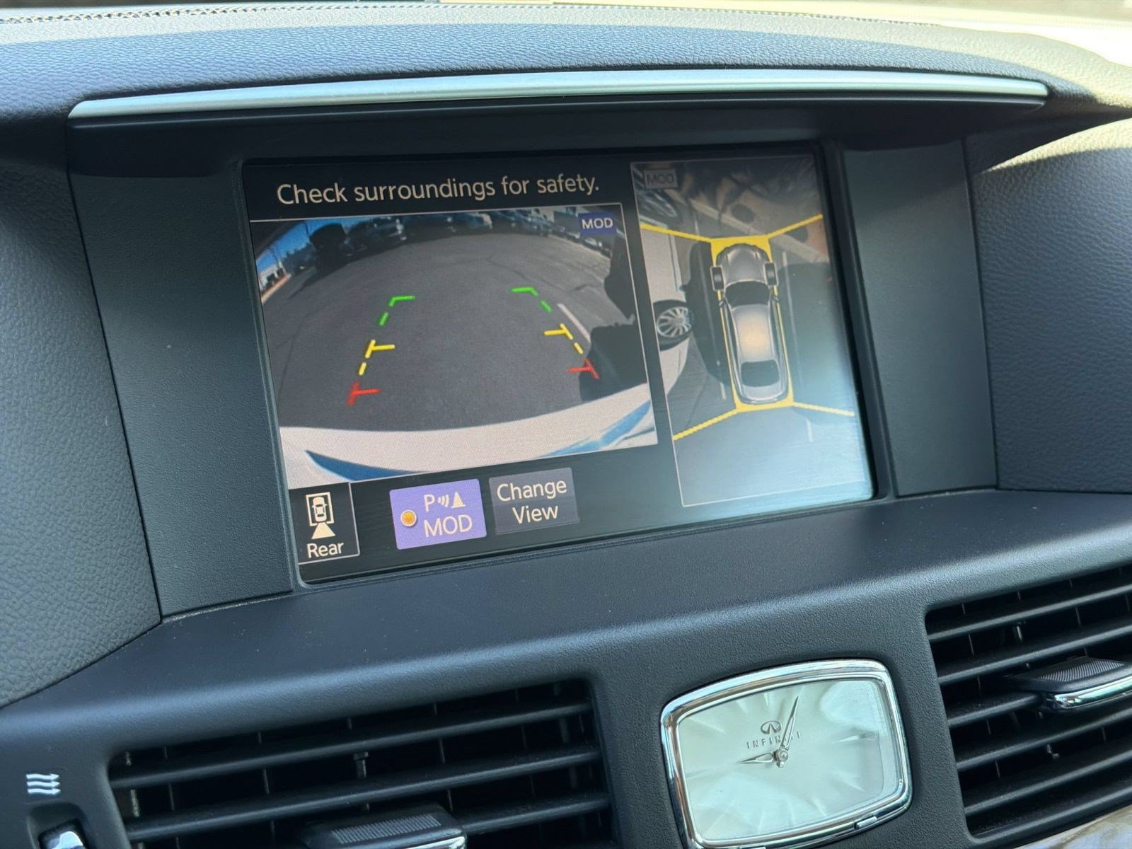 Used 2019 INFINITI Q70 Luxe RWD image 19