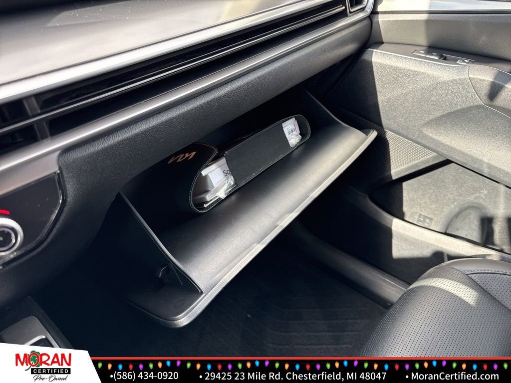 Used 2025 Kia Sorento S image 20