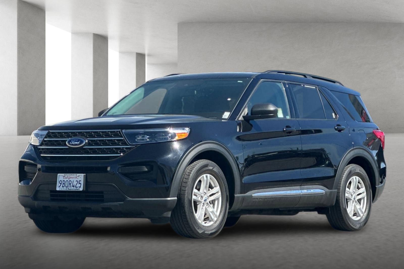 Used 2022 Ford Explorer XLT RWD image 8