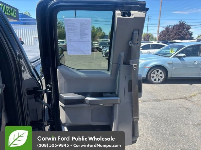 Used 2016 Ford F150 XLT w/ Equipment Group 301A Mid AWD/4WD image 28