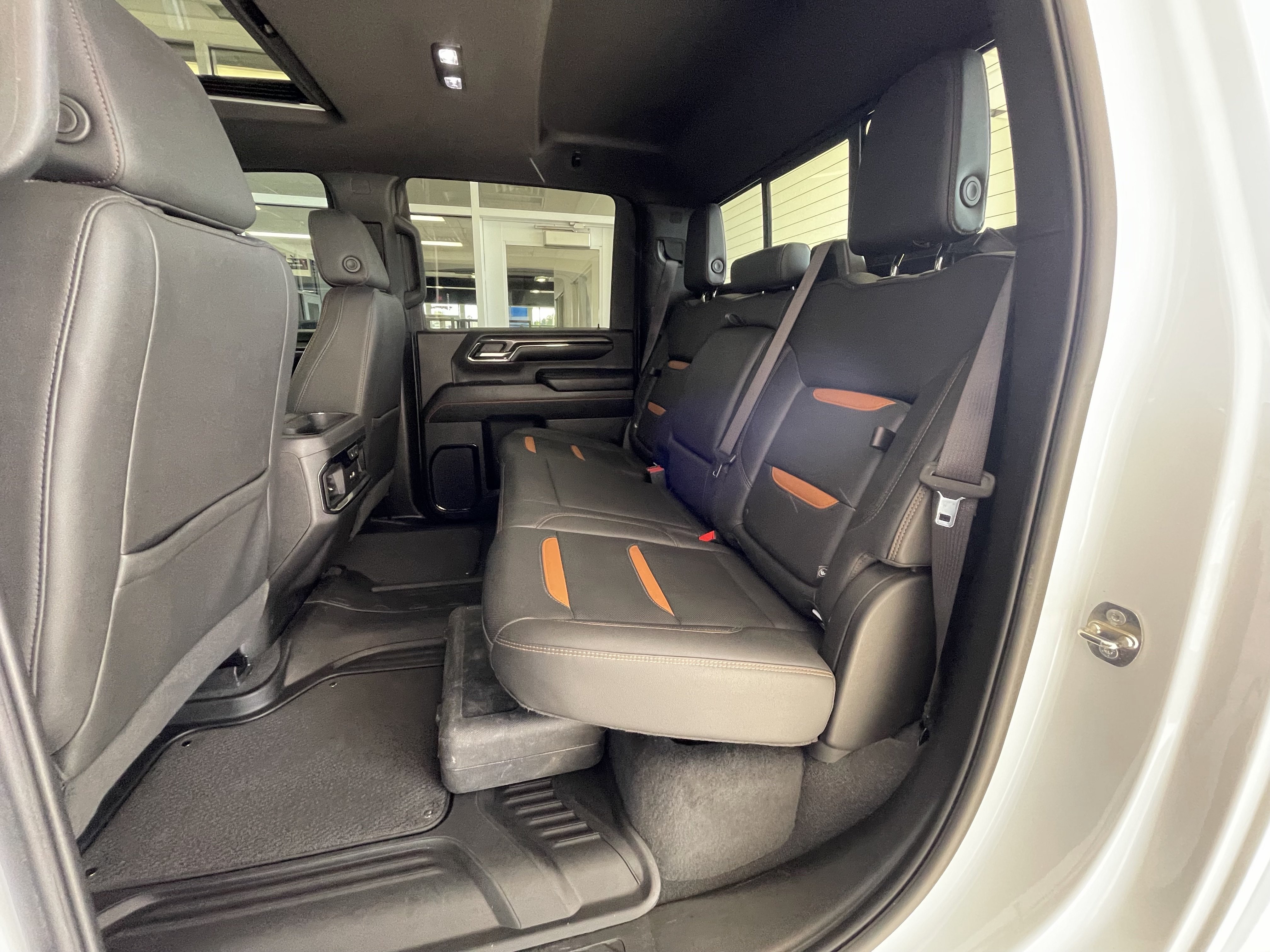 Certified 2024 GMC Sierra 3500 AT4 w/ AT4 Premium Plus Package AWD/4WD image 17