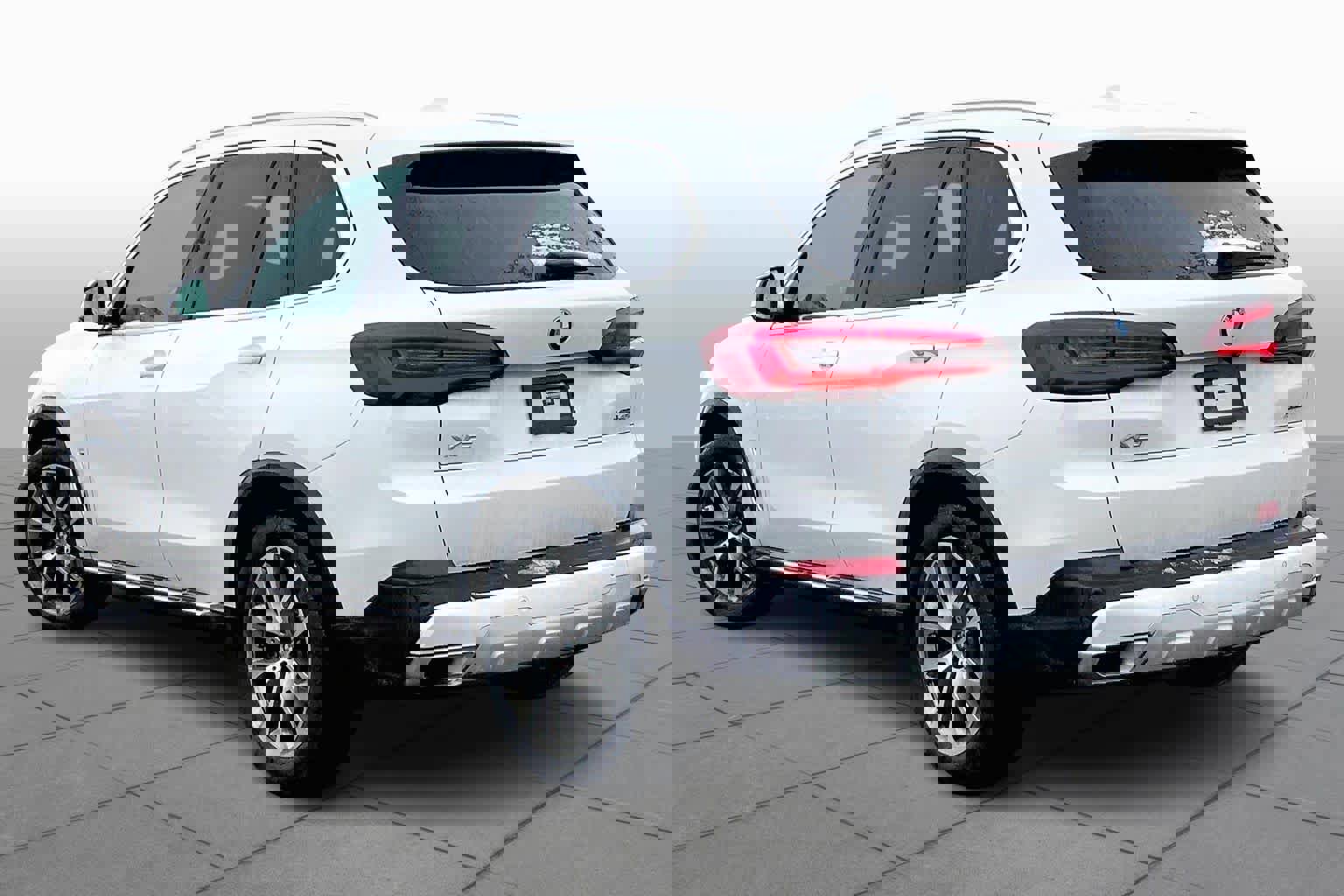 Used 2022 BMW X5 xDrive40i w/ Premium Package image 12