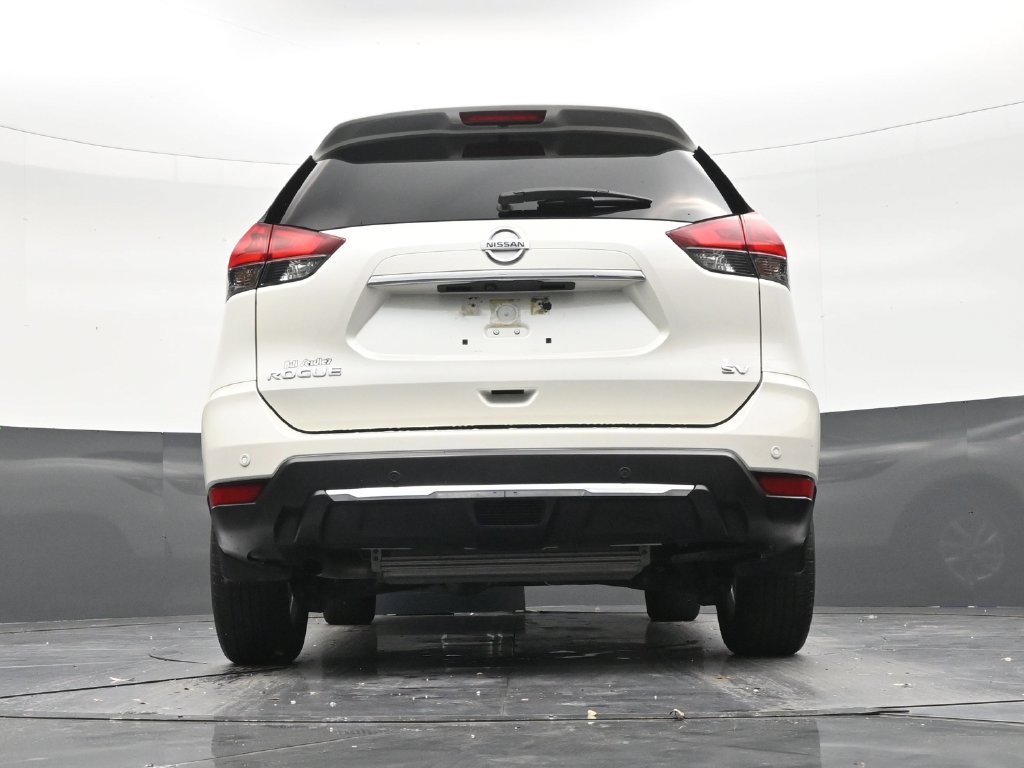 Used 2020 Nissan Rogue SV FWD image 21