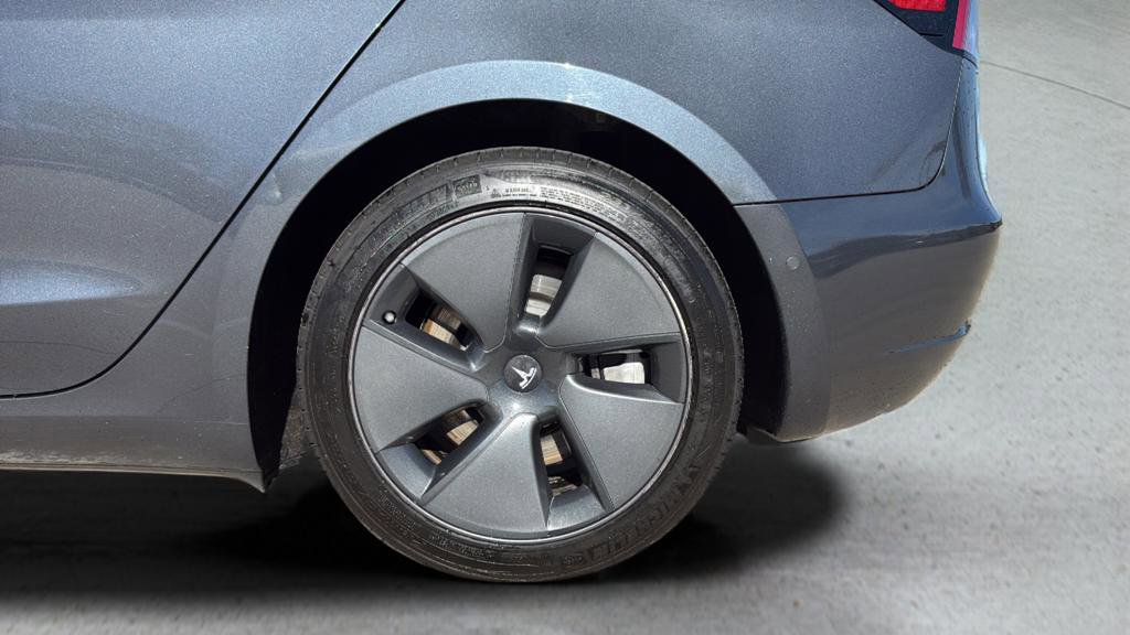 Used 2021 Tesla Model 3 Long Range image 14