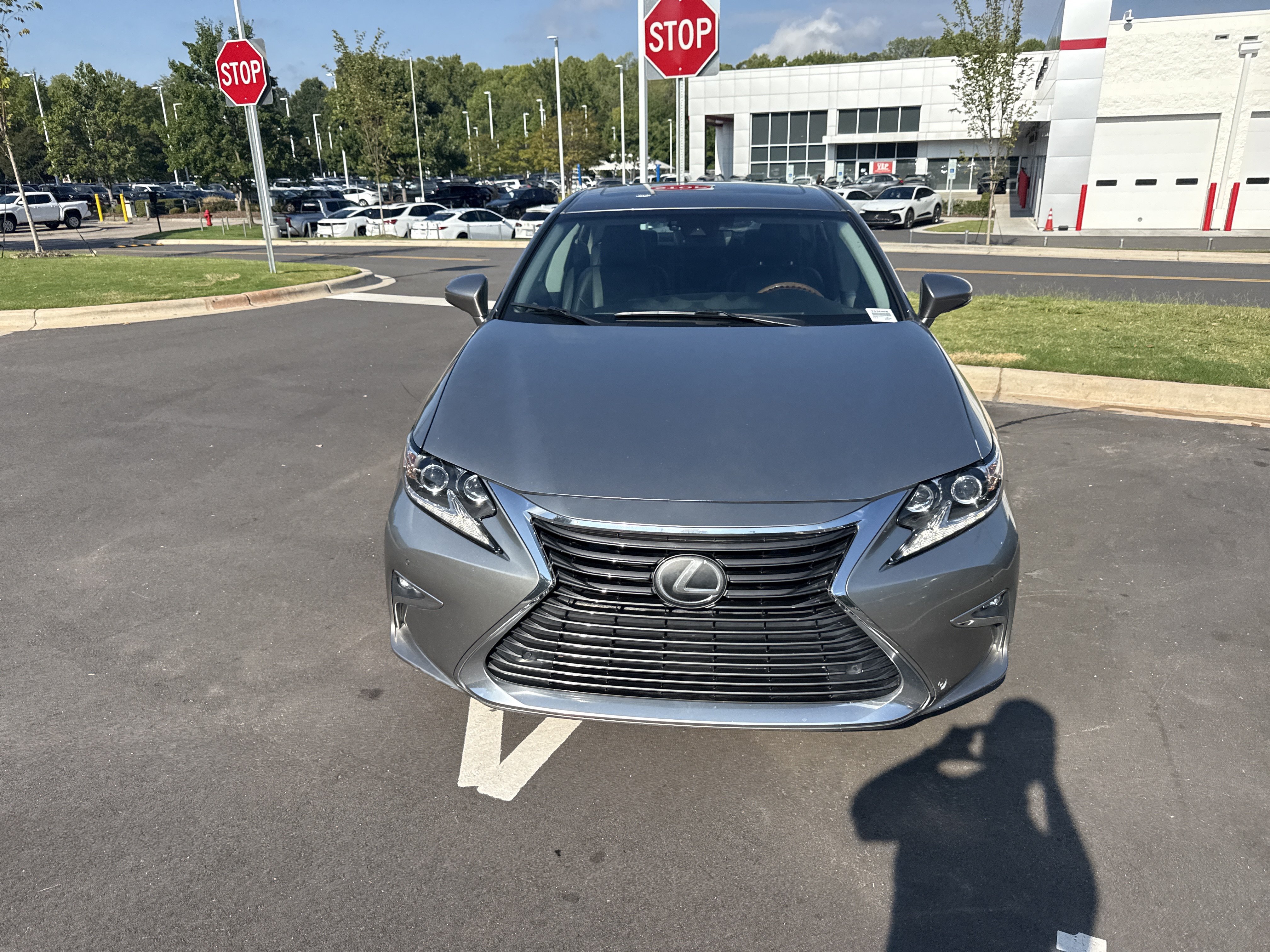 Used 2018 Lexus ES 350 w/ Navigation System Package FWD image 5