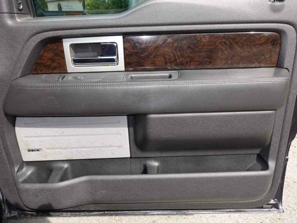 Used 2013 Ford F150 Platinum AWD/4WD image 23