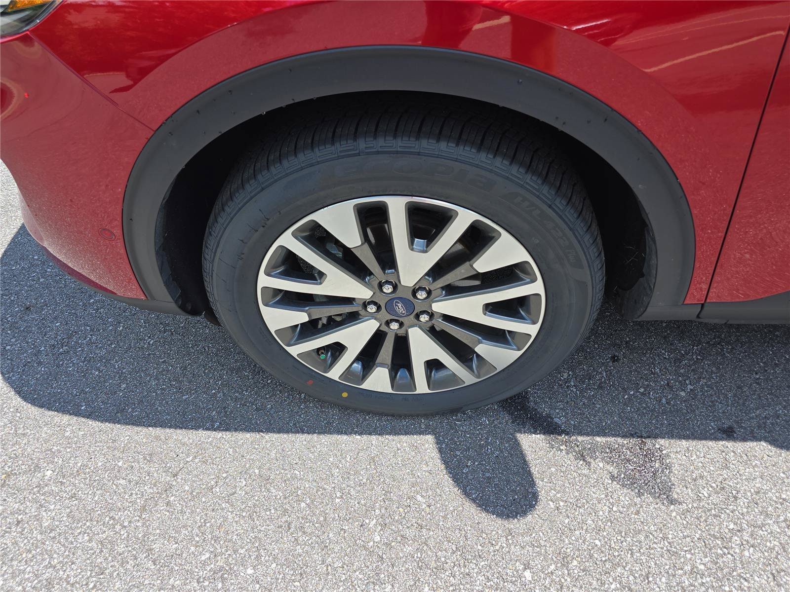 Used 2020 Ford Escape Titanium AWD/4WD image 10