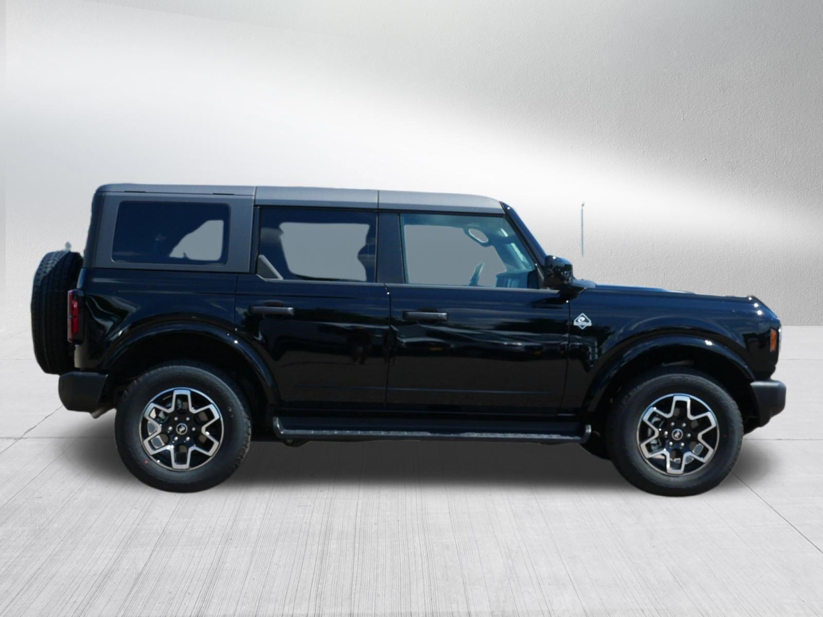 Used 2026 Ford Bronco Outer Banks AWD/4WD image 8