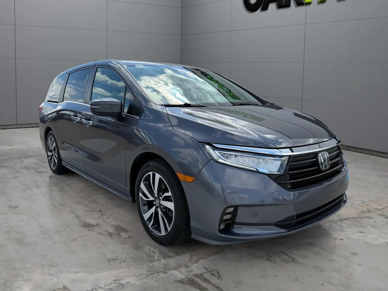 Used 2021 Honda Odyssey Touring image 4