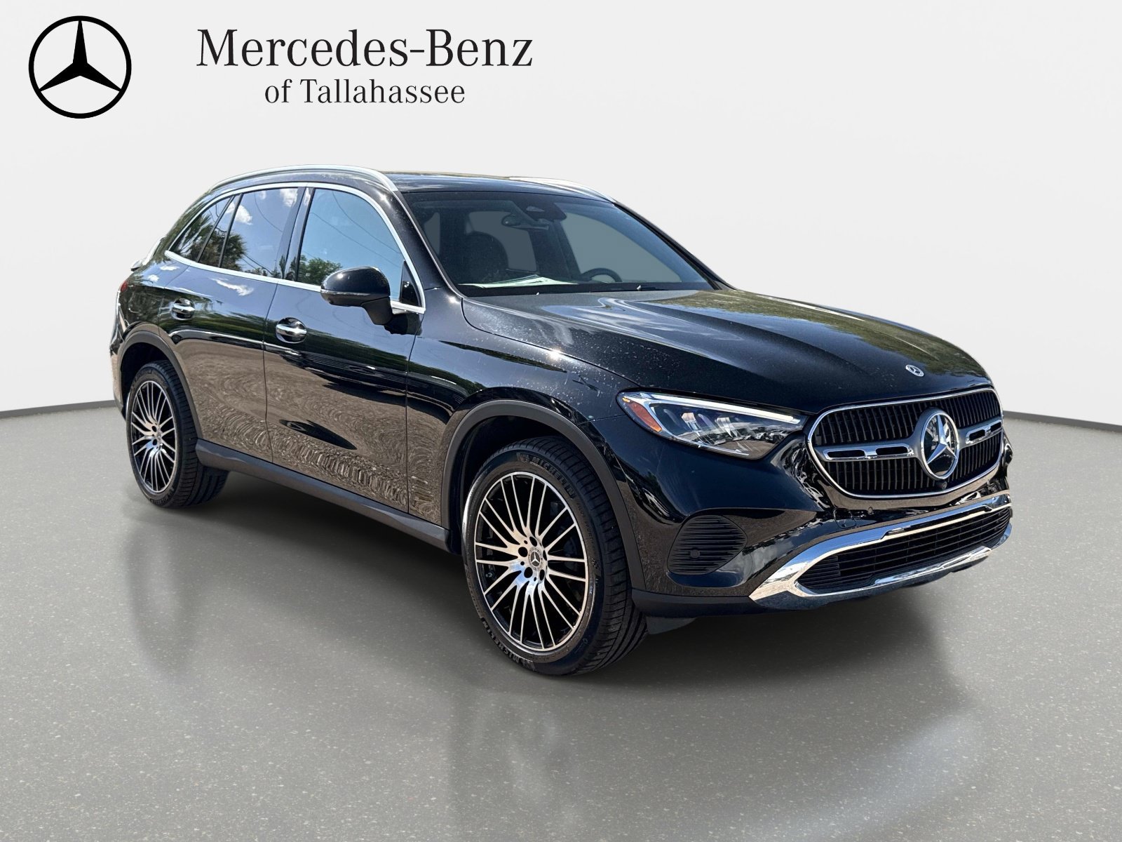 Certified 2025 Mercedes-Benz GLC 300 image 3