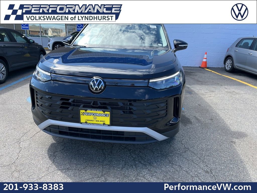 New 2026 Volkswagen Tiguan SE