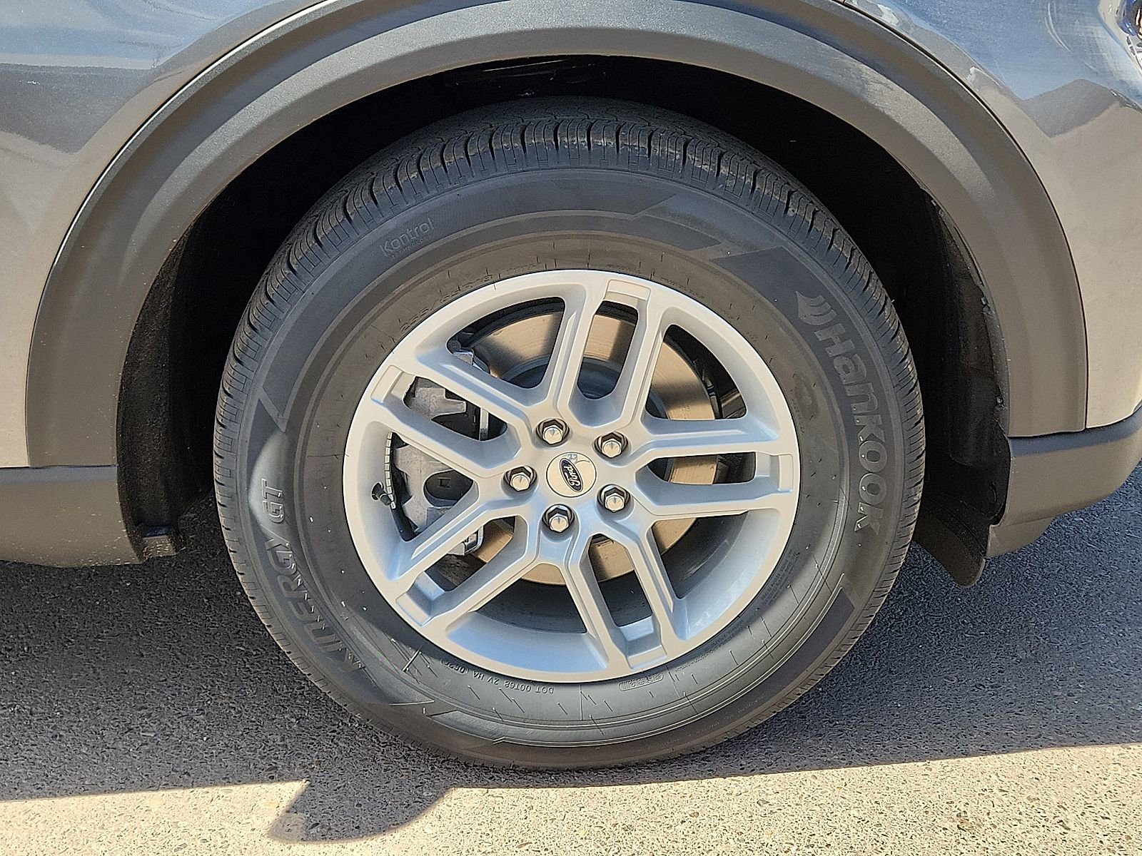 New 2026 Ford Explorer Active w/ Active Comfort Package image 7