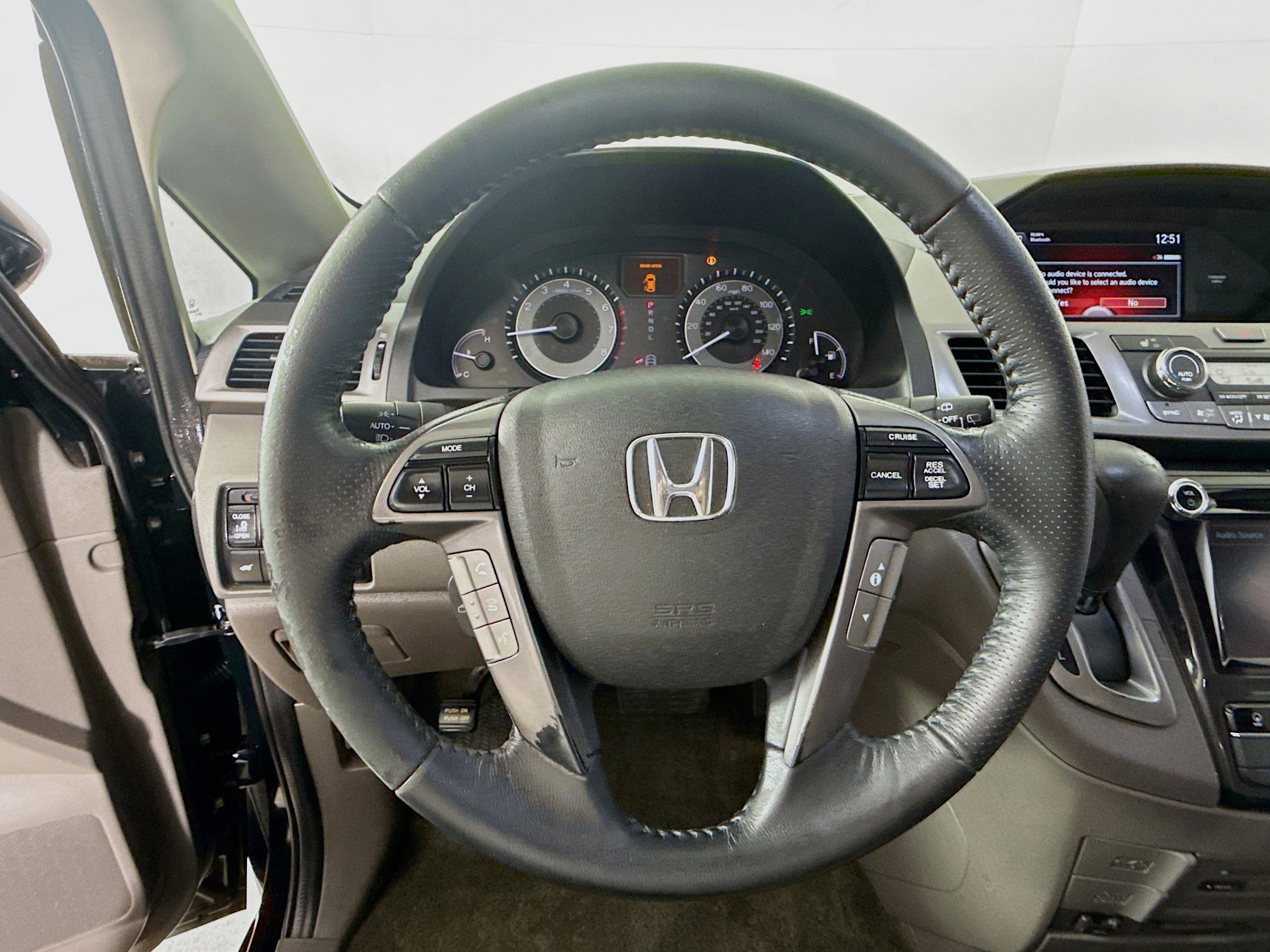 Used 2015 Honda Odyssey Touring image 11