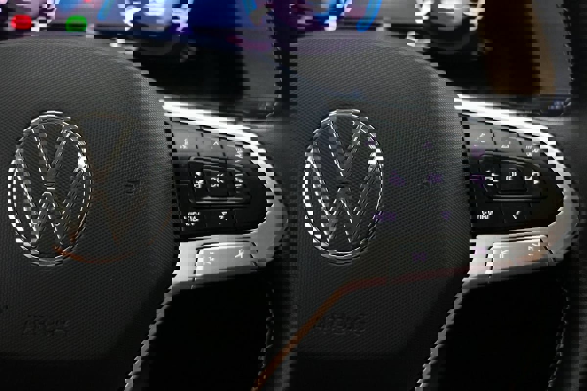 Used 2024 Volkswagen Atlas SE image 28