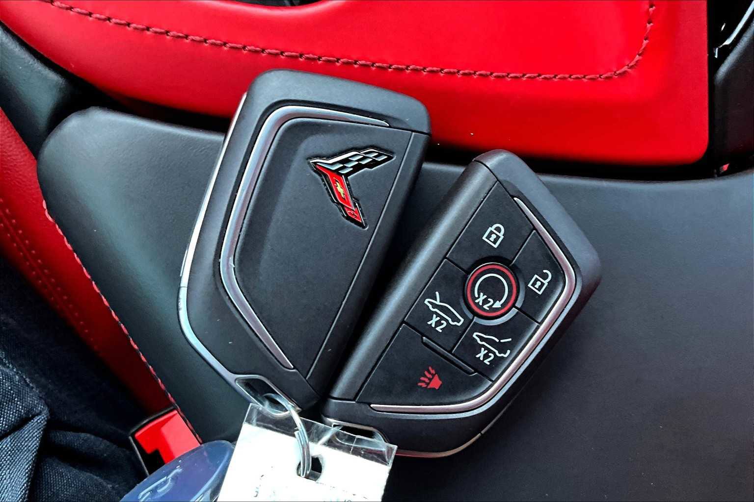 Used 2023 Chevrolet Corvette Stingray Premium Cpe w/ Z51 Performance Package image 13
