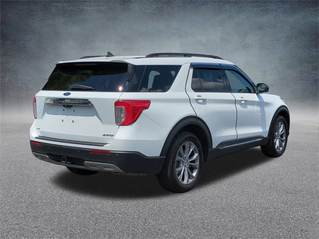 Used 2022 Ford Explorer XLT w/ Equipment Group 202A image 9