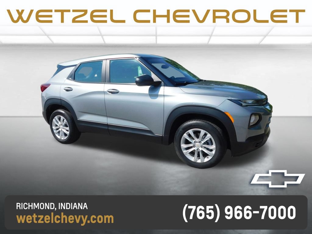 Used 2023 Chevrolet TrailBlazer LS AWD/4WD image 1