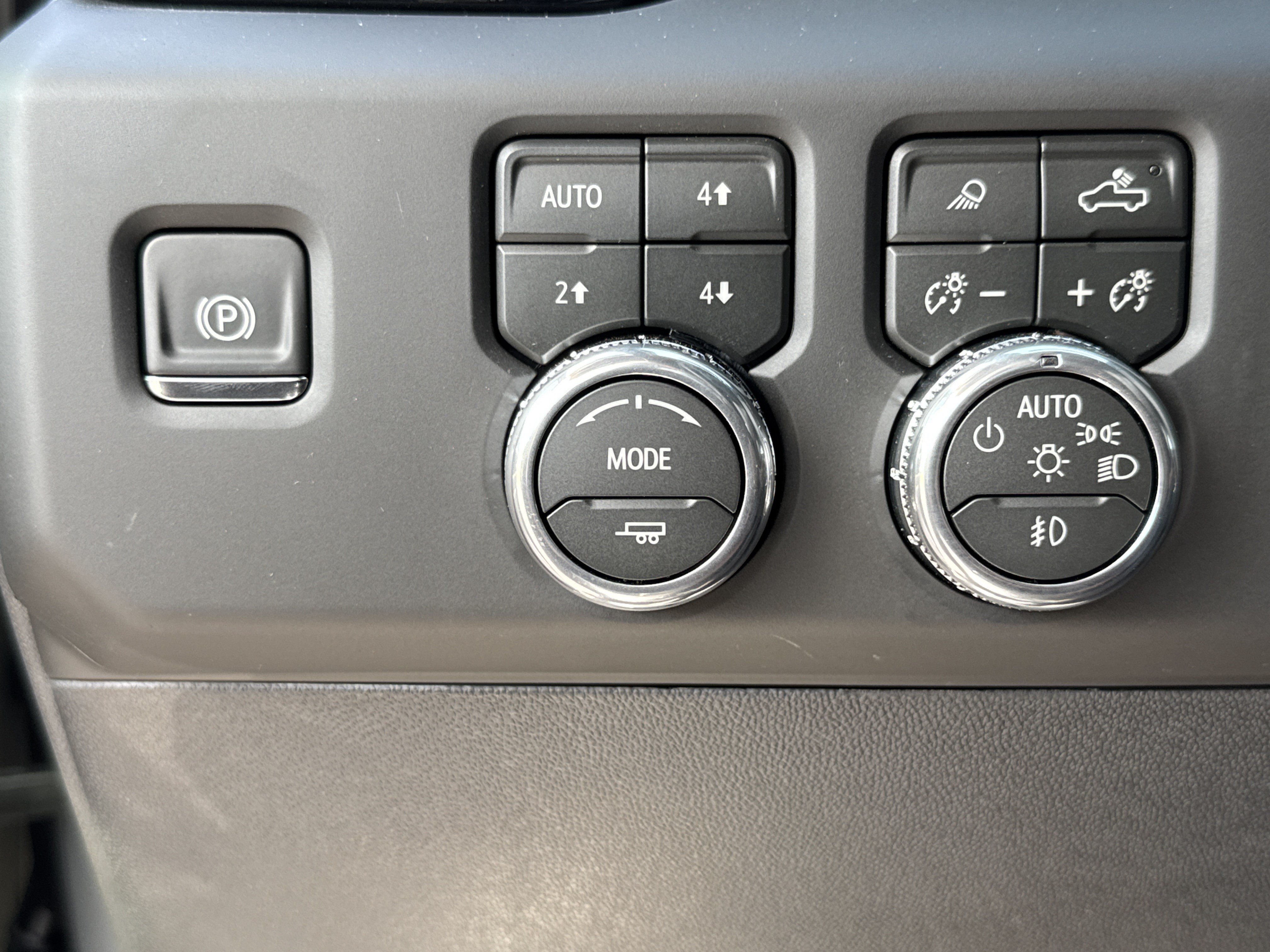 New 2026 GMC Sierra 2500 Denali Ultimate AWD/4WD image 19